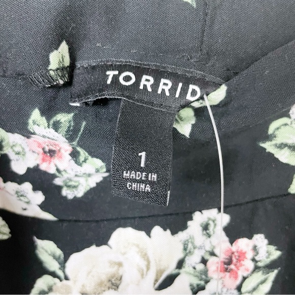 Torrid floral challis hi-lo skirt - Picture 4 of 10